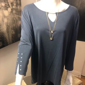 Chicos blue washable knit tee with metal tab
